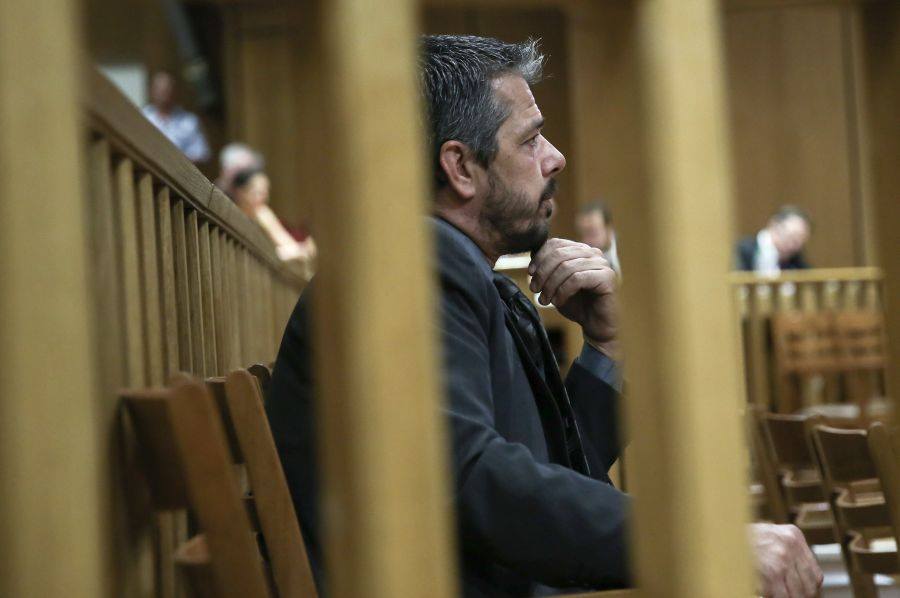Ο Μπούκουρας στο εδώλιο του κατηγορουμένου