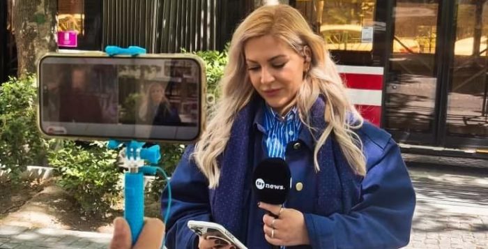Κάτια Αντωνιάδη από την Τεχεράνη: «Μπούργκα δεν είδα πουθενά – Οι ιρανές είναι περήφανες για το πρόσωπό τους»
