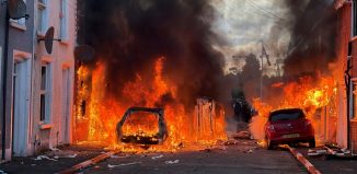 Μπέλφαστ: πογκρόμ φασιστών μετά από βάναυση επίθεση
