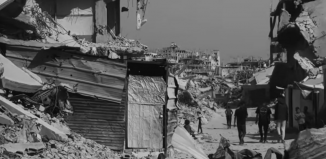 Συγκλονιστικός Roger Waters: Διασκευάζει εμβληματικό τραγούδι των Pink Floyd για τη Γάζα (video)